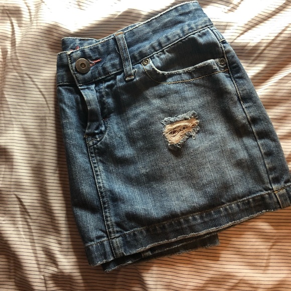 American Eagle distressed denim mini Skirt - Picture 4 of 4